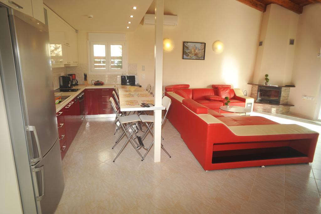 Villa Poulades Gouvia Zimmer foto
