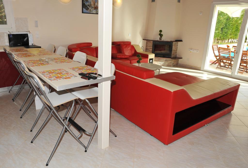 Villa Poulades Gouvia Zimmer foto